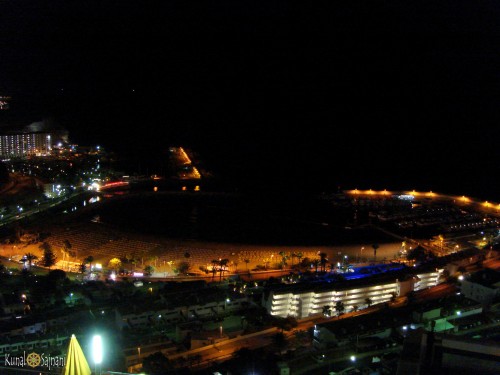 Playa de Puerto Rico desde el Mirador, Vista de Noche